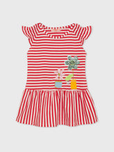 فستان بدون أكمام