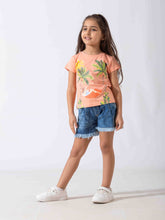 تي شيرت بأكمام قصيرة